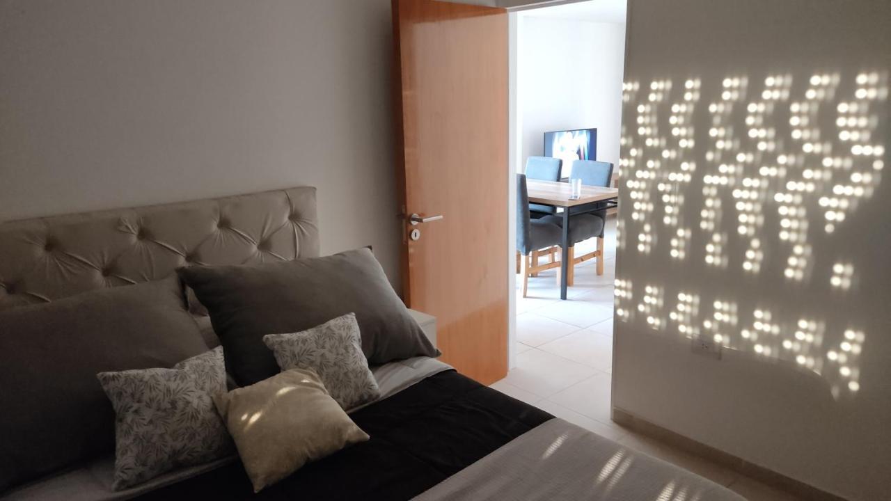 Departamento De Dos Apartment